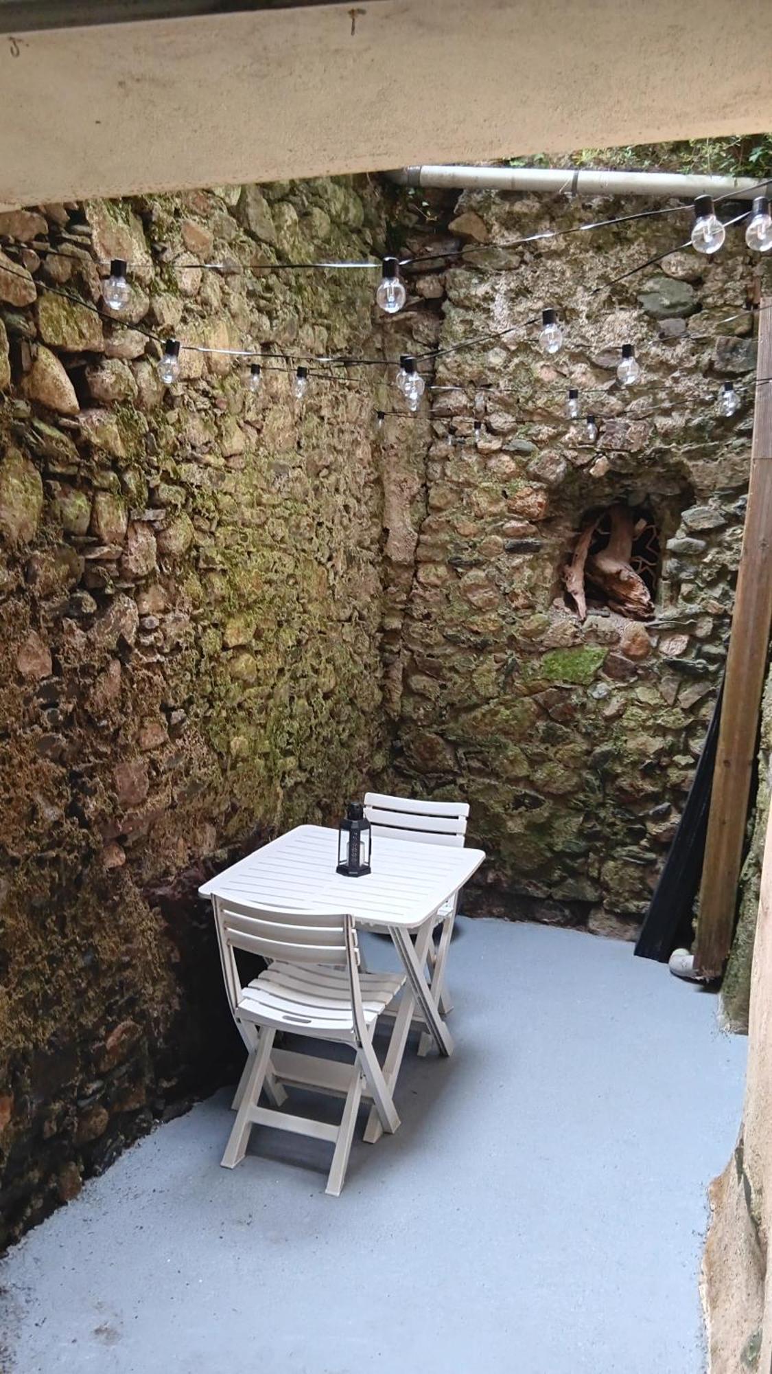 Appartement Pour 4 Personnes Dans Une Rue Tres Calme Saint-Laurent-le-Minier ภายนอก รูปภาพ