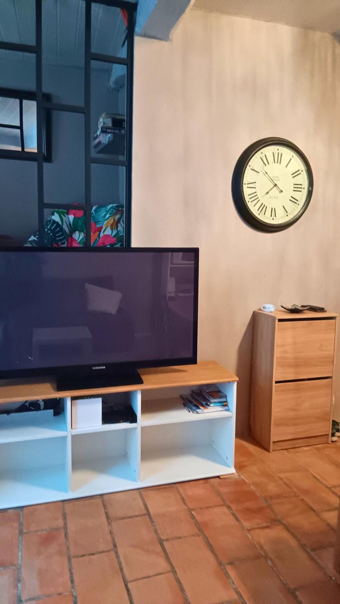 Appartement Pour 4 Personnes Dans Une Rue Tres Calme Saint-Laurent-le-Minier ภายนอก รูปภาพ