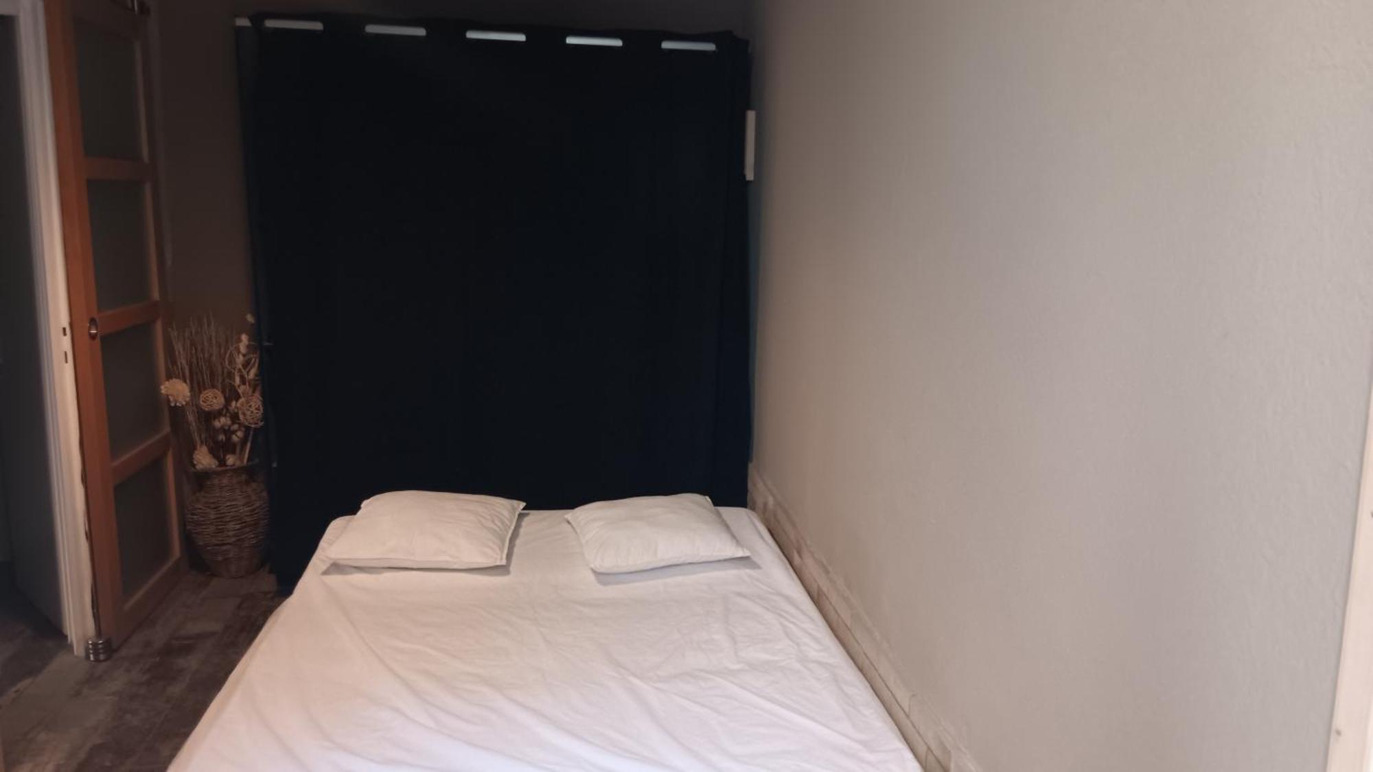 Appartement Pour 4 Personnes Dans Une Rue Tres Calme Saint-Laurent-le-Minier ภายนอก รูปภาพ